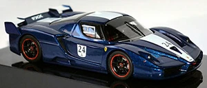 HOT WHEELS ELITE 1:43 AUTO DIE CAST FERRARI FXX BLU E BIANCO ART N5606 - Foto 1 di 1