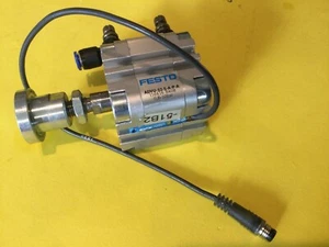 FESTO ADVU-32-5-A-P-A mit SICK 1016912 Sensor - Bild 1 von 5