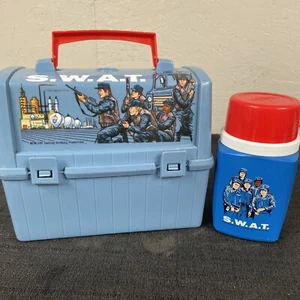 VINTAGE S.W.A.T. LUNCHBOX WITH THERMOS! Swat 1975 - Picture 1 of 24