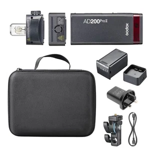 Flash tascabile portatile a batteria AD200Pro II 200Ws - Foto 1 di 24