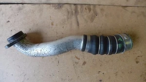 BMW E90 E91 320D DIESEL TURBO INTERCOOLER BOOST PIPE 7795304 - Picture 1 of 3