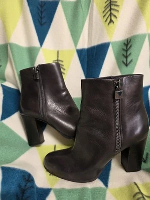 Michael Kors Women's Lottie Charcoal Leather Block Heel Booties Boots Size 8 M  Foto 1 de 4