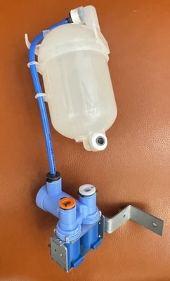 Válvula de entrada de agua LG Ref-r MJX41869202 y tanque de agua AJL72911502 de # LMXS27626S Foto 1 de 4