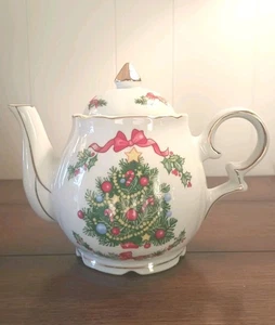 Vtg Lefton Musical Teapot Hand Painted "We Wish You A Merry Christmas" Tree  - Picture 1 of 11
