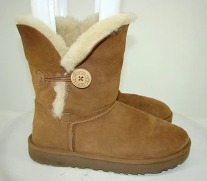 UGG Australia Bailey Botas Botón Mujer’s Talla 10 Marrón Castaño S/N 1016226 C133 - Imagen 1 de 12