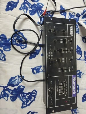 DJ-микшер Numark DM1090X профессиональный 19 дюймов с блоком питания и кабелями работает+ - Изображение 1 из 4