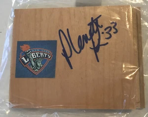 PLENETTE PIERSON New York LIBERTY Basketball WNBA Signed Floor Tile 5" x 4" Lynx - Picture 1 of 1