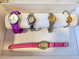 lotto ricambi orologio donna - Foto 1 di 18