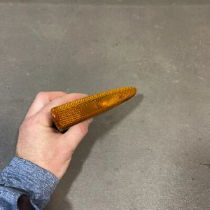 04-05 Jaguar XJ8 XJR VDP X350 Right Passenger Side RH Fender Marker Light OEM - Picture 1 of 10