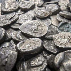3x Ancient Greek Silver Fractions. 500-300BC Small. 0.3-0.8g each. - Picture 1 of 3