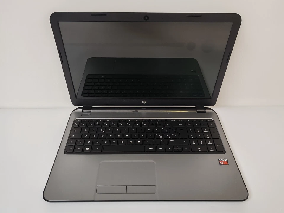 NOTEBOOK HP PAVILION 15 AMD A8-6410 4GB RAM 500GB HD WIFI WEBCAM - Immagine 1 di 4