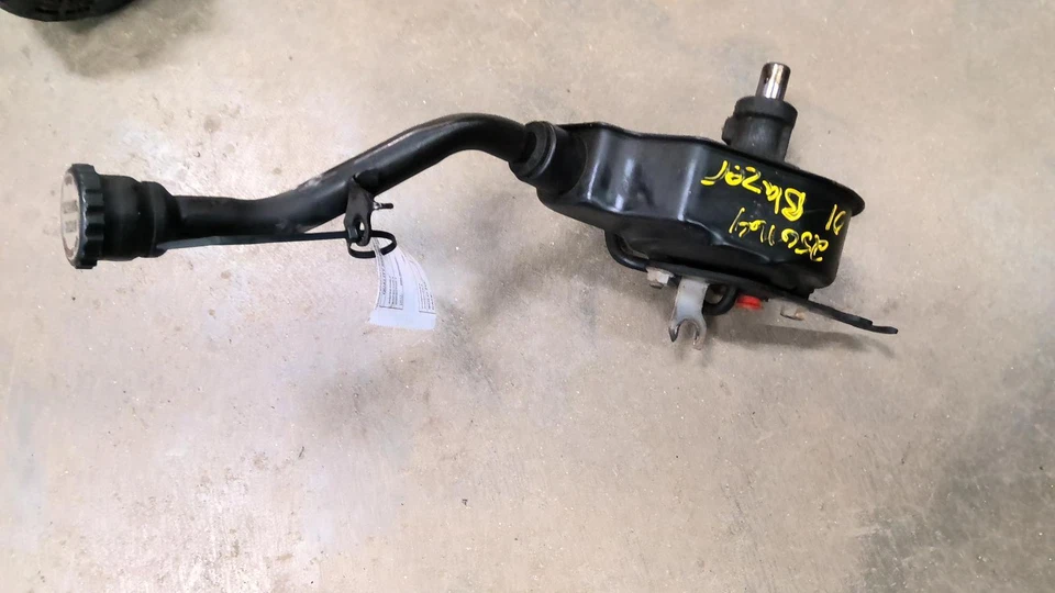 Used Power Steering Pump fits: 2001 Chevrolet Blazer s10/jimmy s15  Grade C - Image 1 of 4
