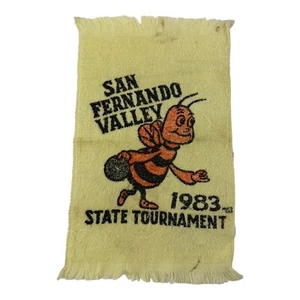 Toalla de Bowling Vintage 1983 Torneo Valle de San Fernando. Publicidad Bowler - Imagen 1 de 4