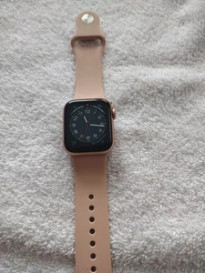 Apple Watch Series 5 - Picture 1 of 5