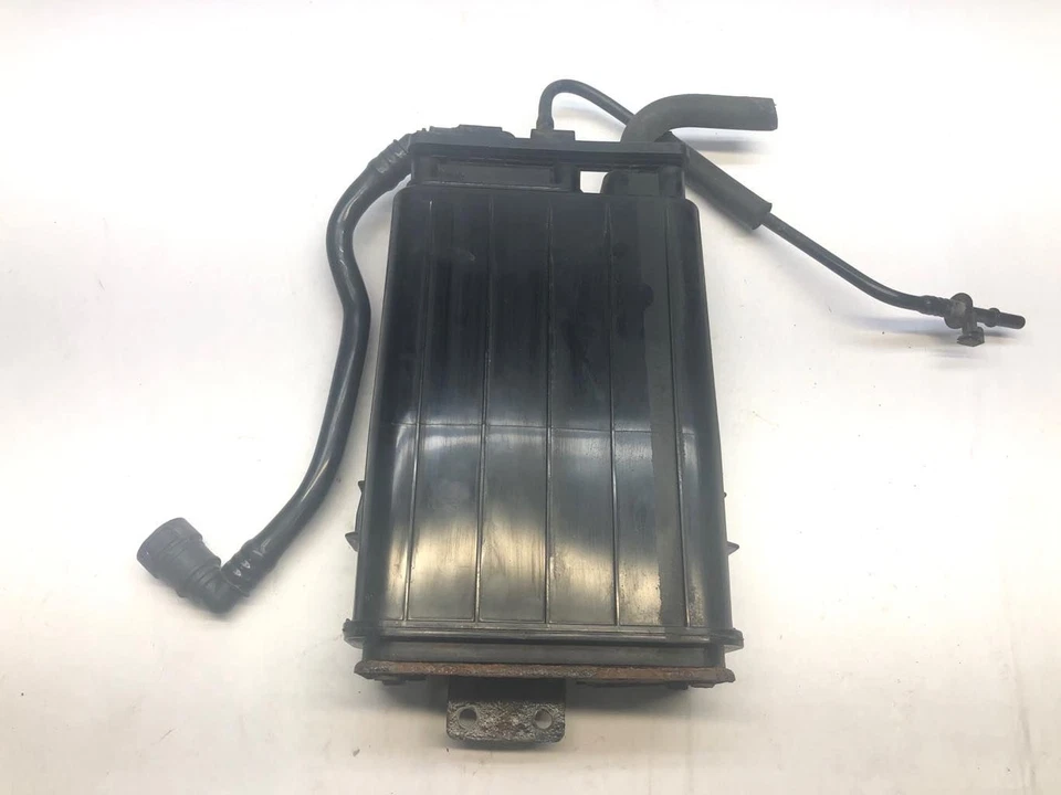 Bote de vapor de combustible Hyundai Accent Evap 2012-15 OEM 314201R500 Foto 1 de 4