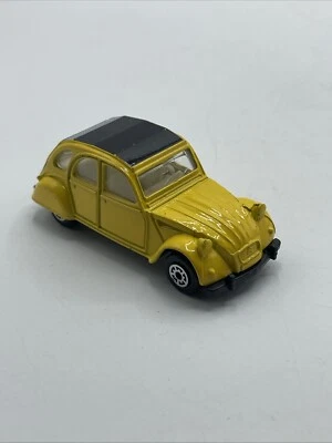 M.C. Coche de juguete de colección amarillo Citroen 2CV modelo diecast vintage 1:64 Foto 1 de 4