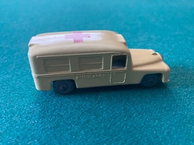 VINTAGE LESNEY MATCHBOX # 14 DAIMLER AMBULANCE - Image 1 of 4