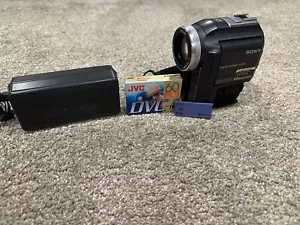 Videocamera Sony DCR-PC330 MiniDV NightShot TESTE PULITE! TESTATO! - Foto 1 di 6