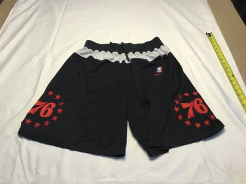 Philadelphia 76ers NBA Authentic NIKE Swingman Shorts Size Large Retro 1966 Cover