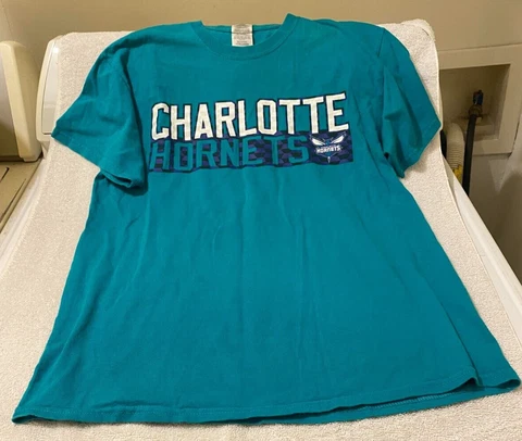 Charlotte Hornets TShirt Kemba Walker #15 Size Medium Cover
