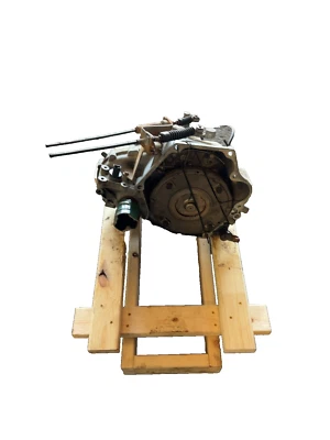 Коробка передач в сборе 95 96 97 98 99 MITSUBISHI ECLIPSE. Трансмиссия с ручной коробкой передач - Изображение 1 из 4