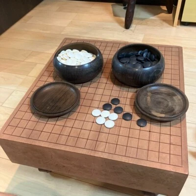 Japanese Go Board Set with Legs Heso Clamshell&Nachiguro Stones Vintage IGO Game - Image 1 of 4