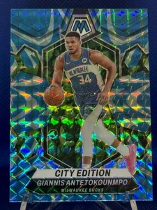 GIANNIS ANTETOKOUNMPO 2023 Mosaic City Edition Reactive Blue #279 Bucks - Foto 1 di 2