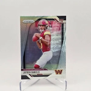 Panini Prizm 2024 - Rookies Jayden Daniels #347 Silver Prizm (RC) - Imagen 1 de 2