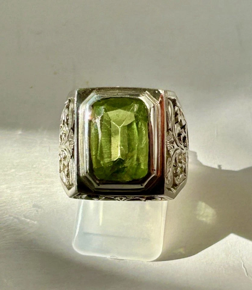 Natural Peridot on Sterling Silver 980 Handmade Floral Java Motif Carved Ring - Image 1 of 4