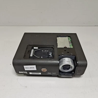 BenQ MP724 Projektor - für Teile/Reparatur, Zerkratzt, Nein Zubehör - Bild 1 von 4