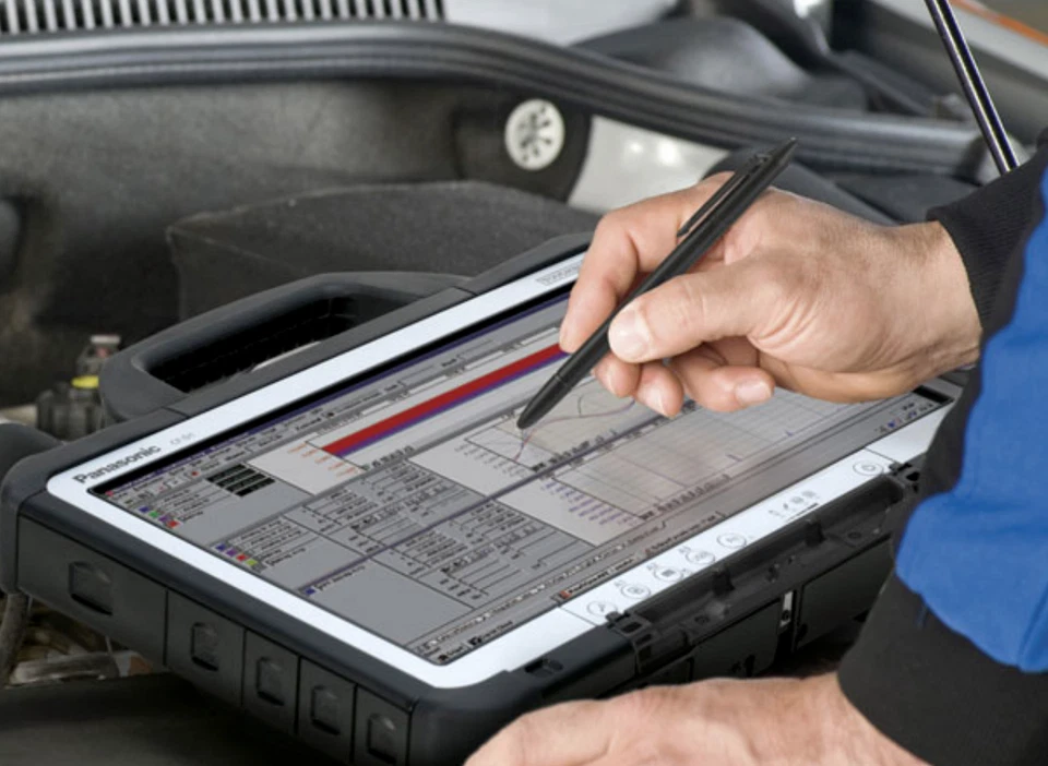 Panasonic Toughbook CF-D1 Mk3 8 GB RAM  256 SSD Windows 10 Pro - Image 1 of 4