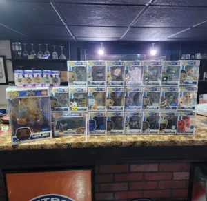 LOT OF 28 Funko Pop Space Jam A New Legacy COMPLETE SET Chases all w/Protectors - Picture 1 of 3