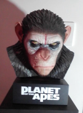 Planet of the Apes Caesar's Warrior Collection Blu Ray Statue Bust Edition Cover