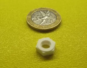 Sechskantmutter, PTFE-Kunststoff, 10-32 Gewinde x 3/8" Breite x 1/8", 2 Stück - Bild 1 von 15