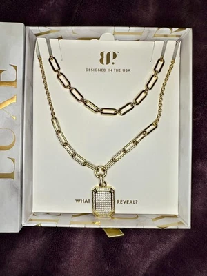 Bomb Party Verano 2025 Capas de Lujo “Ella Hace Brillar un Traje” NK15260 Dorado Foto 1 de 2