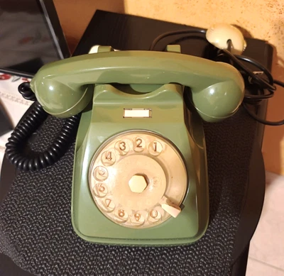 Telefono da Tavolo SIEMENS Auso vintage da Collezione verde oliva - Immagine 1 di 4