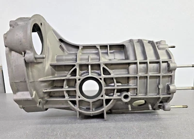 NICE USED ORIGINAL PORSCHE 914-4 TRANSMISSION CASE GEARBOX HOUSING HA23014 - Image 1 of 4