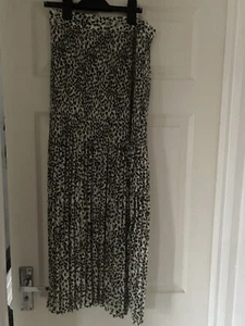 BNWT Primark Leopard Print Skirt Size 8 - Foto 1 di 2
