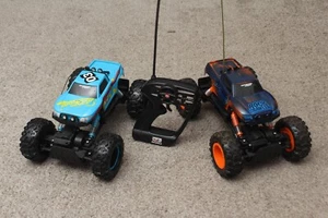 Maisto Off Road Serie Rock Crawler RC Autos x2 mit Sender GETESTET - Bild 1 von 17