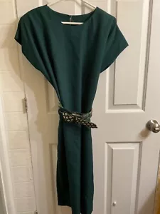 Lady Carol of NY Kleid Übergröße 18 mit Gürtel. 80 % Acetat 20 % Nylon. - Bild 1 von 3