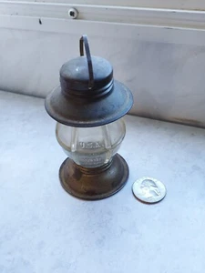 Vintage Embossed Victory Glass Lantern Candy Container Jeannette PA - Picture 1 of 9