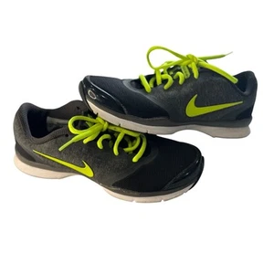 Nike Trainingsschuhe Lindgrün Schwarz - Bild 1 von 6