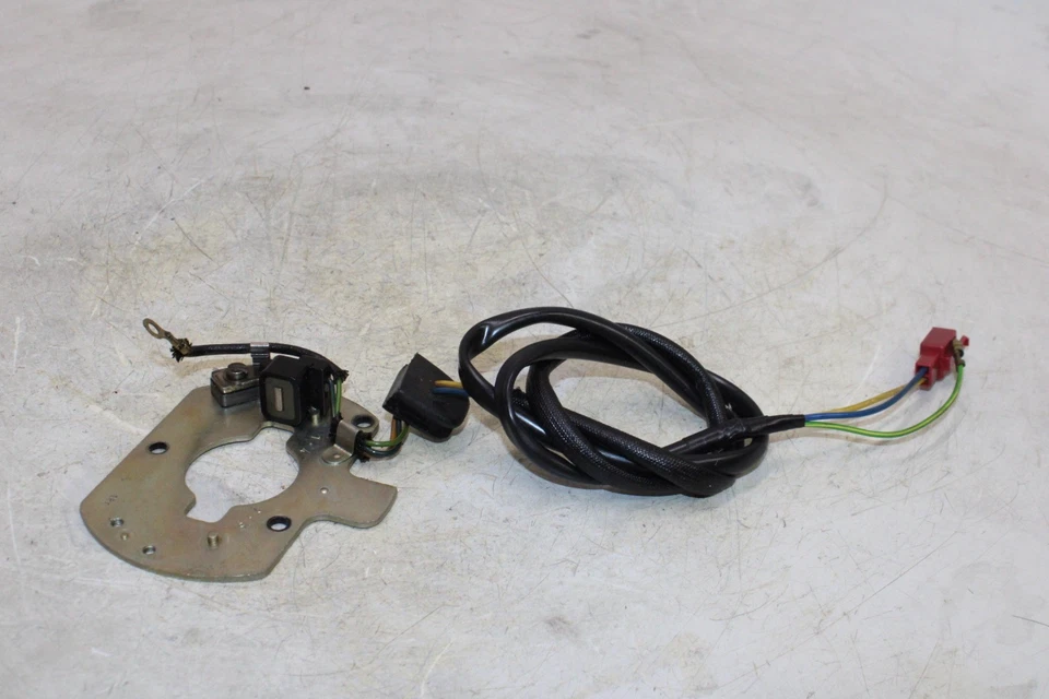 1996 SUZUKI BANDIT 600 GSF600S OEM ENGINE MOTOR COIL PICKUP PULSE PULSER SENSOR - Image 1 of 4