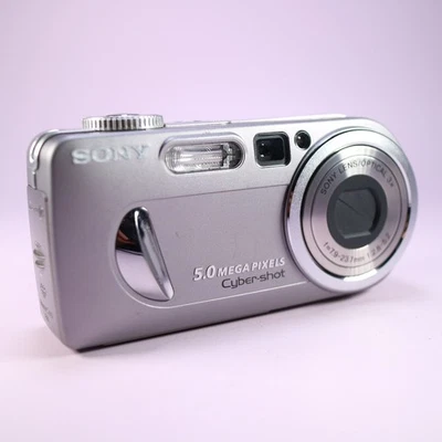Sony Digital Camera Cybershot DSC-P10 5.0MP Silver Tested - Image 1 of 4