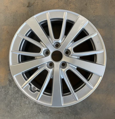 2017 18 2019 2020 2021 2022 2023 斯巴鲁 Impreza 轮圈 16x6.5 二手 Oem 68845 — 第 1/4 张图片