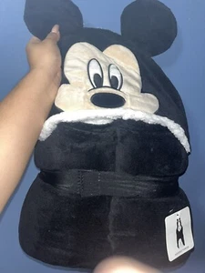 mickey mouse hooded throw - Picture 1 of 1