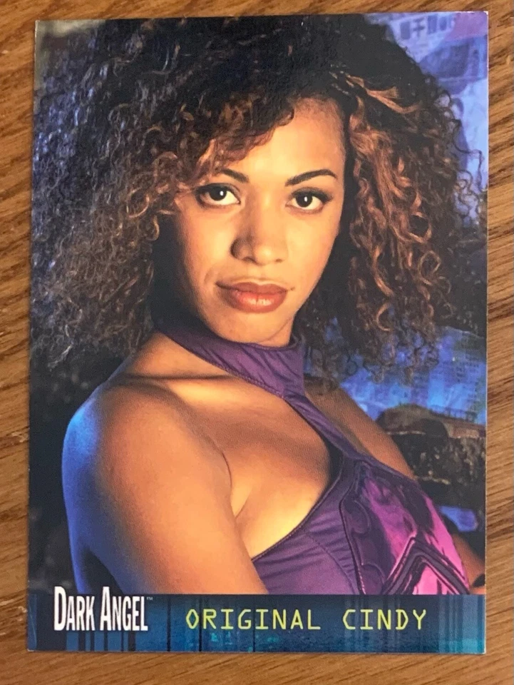ORIGINAL CINDY, RARE ! 2002 TOPPS "DARK ANGEL" COLLECTOR'S CARD, WOW ! - Image 1 of 1