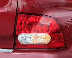 OEM Genuine 8360231005 Rear Tail Lights Lamp Assembly RH For Ssangyong Actyon - Picture 1 of 4