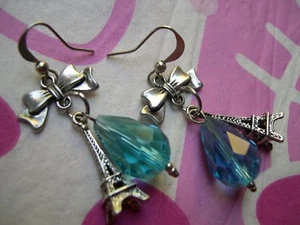 orecchini TOUR EIFFEL cristalli fiocchi spediz gratis!!! - Foto 1 di 1