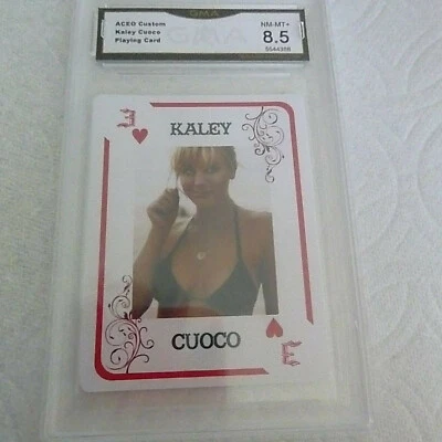 KALEY CUOCO PENNY THE BIG BANG THEORY FRENCH STYLE PLAYING CARD 3H GRADED 8.5 - Image 1 of 2